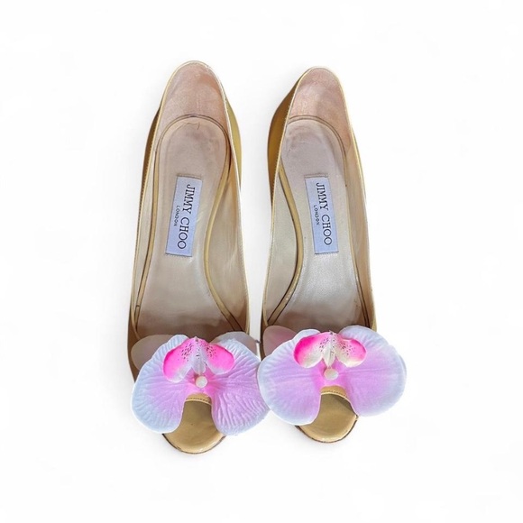 Jimmy Choo Cream Heels with Pink Orchid Flowers - Picture 2 of 2